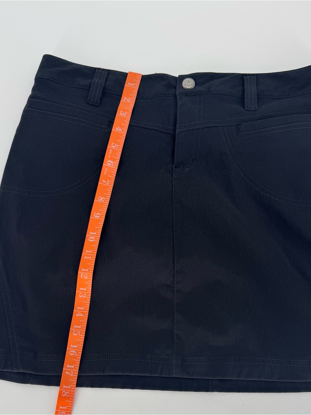 Athleta Black Women's Athletic
Skort Pockets Stretch Golf Tennis Size 8 - Picture 8 of 9